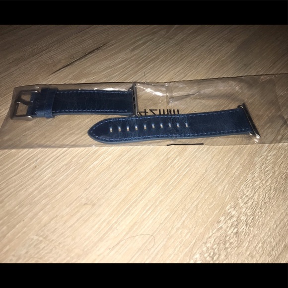 ✨Genuine Blue Leather Apple Watch Band 42MM✨ - Picture 2 of 8
